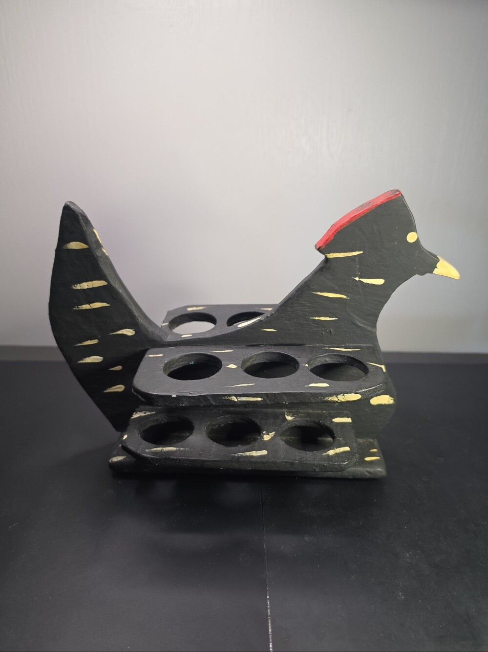 Hand-Painted Black Wooden Bird Egg Holder - Decorative Pet Bird Theme